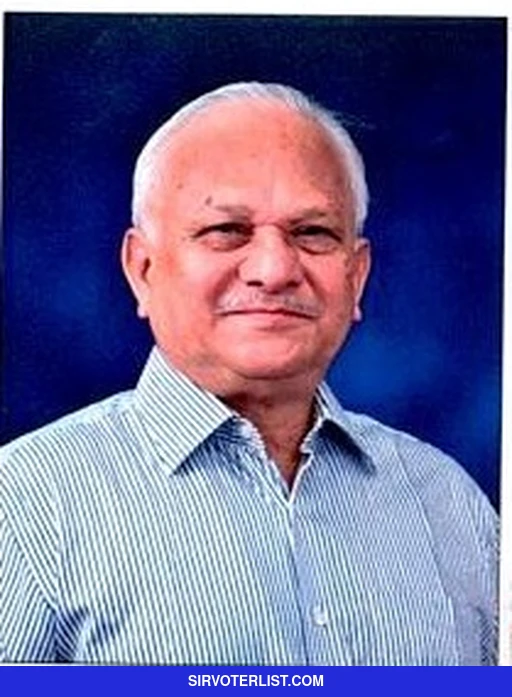 Sudhirdada Alias Dhananjay Hari Gadgil